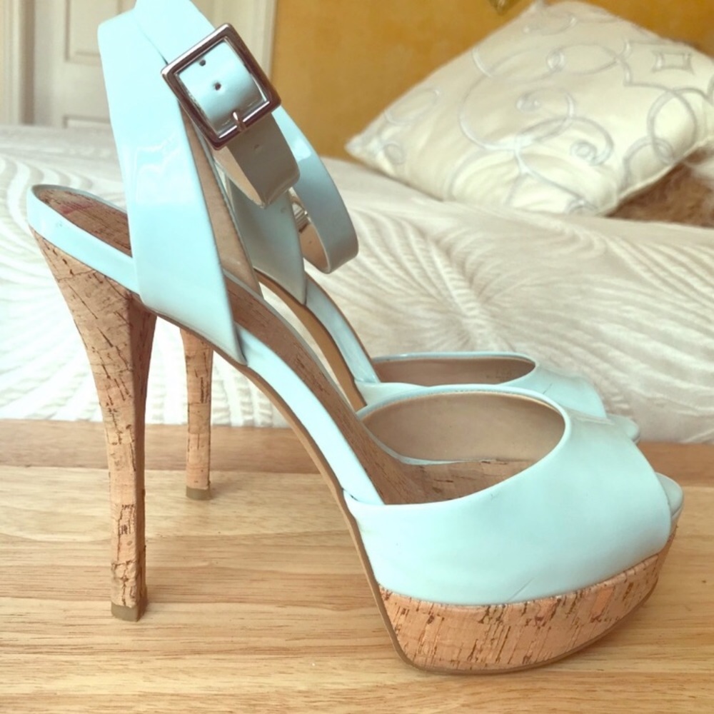 Jessica Simpson | Blue Platforms
